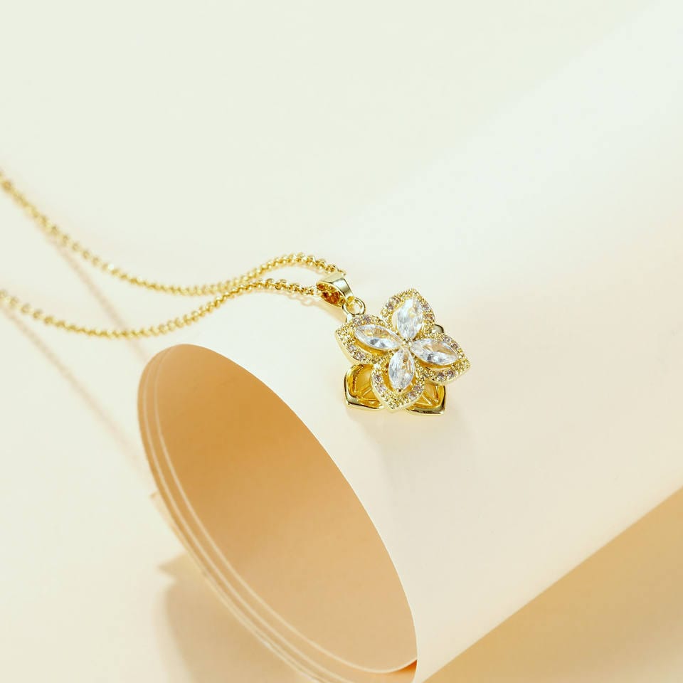 Zircon Flower Necklace