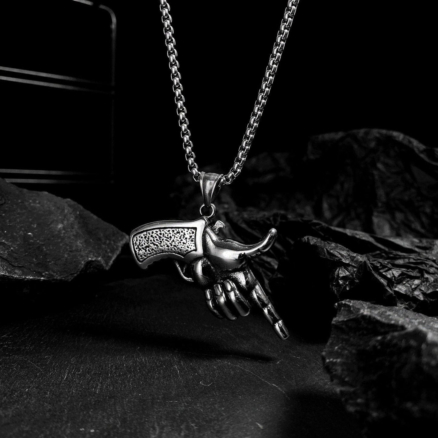 Gun Finger Necklace